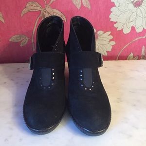 Amalfi Rangoni Black Suede Wedge Bootie